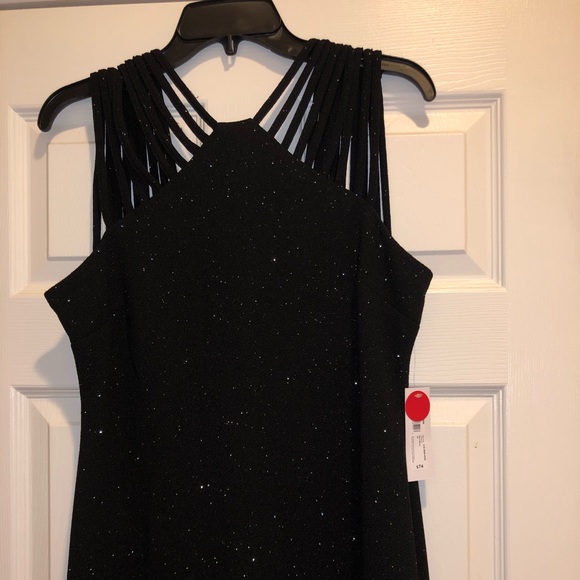 Formal black dress - Picture 3 of 8